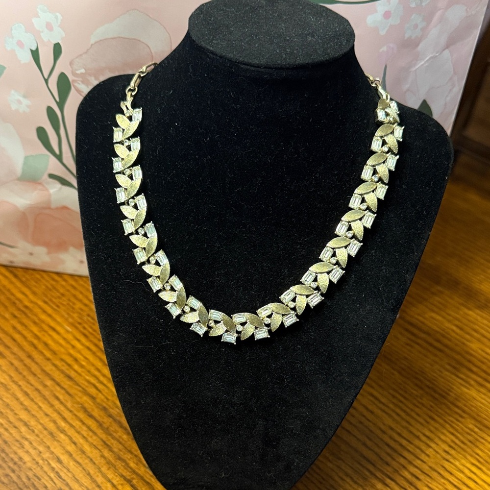 Vintage Coro Gold Leaf and Rhinestone Necklace